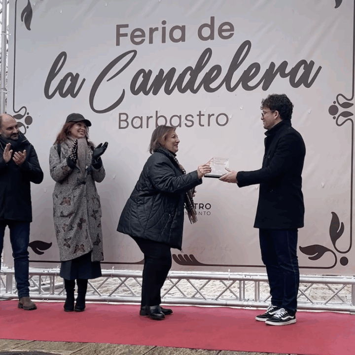 Entrega del Premio AFA a Chema Paraled en la Feria de la Candelera
